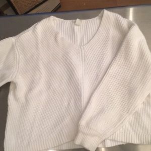 H&M knit cropped sweater